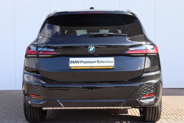 BMW 2-SERIE Active Tourer 225e xDrive M Sportpakket/ Premium Pack/ Stuurverwarming/ Comfort Acces/ Elektrische Trekhaak/ Panoramadak/ Harman-Kardon | Ekris Selection