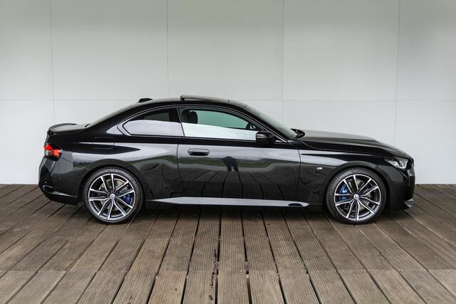 BMW 2-SERIE Coupé 230i | M Sportpakket Pro | Innovation Package | Panoramadak | Stoelverwarming | Adaptive LED | Harman/Kardon