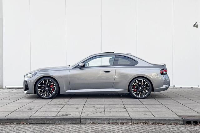 BMW 2-SERIE Coupé 220i High Executive M-Sport / Glazen Schuifdak / Harman Kardon / Adaptief LED / Comfort Access / CraftedClarity / Getinte Ramen / 19 Inch / Shadowline