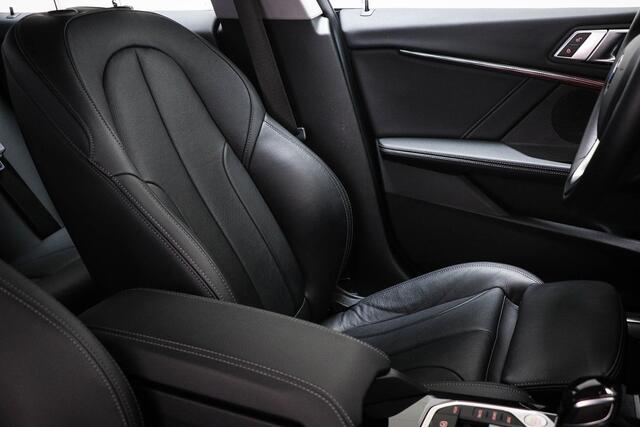 BMW 2-SERIE Gran Coupé 218i Business Edition Plus | SPORT LINE / PARKING PACK | STOELVERWARMING | DAB | APPLE | CAMERA