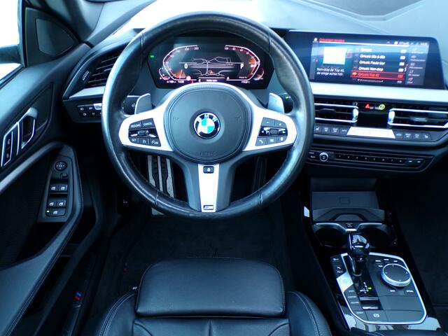 BMW 2-SERIE Gran Coupé 220i Business Edition Plus, Carplay + Android Auto / Full LED. / Elektr. Schuifdak / Camera + Sensoren / Keyless / 18'' LMV