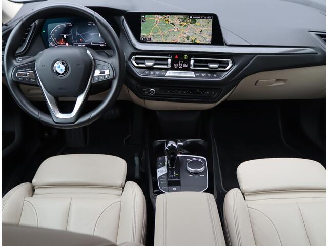 BMW 2-SERIE Gran Coupé 218i Luxury Line | Leder | Stoelverwarming | Org. NL