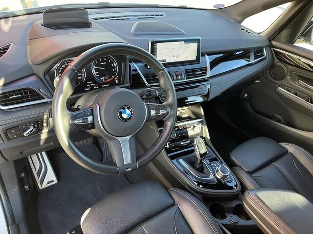 BMW 2-SERIE Active Tourer 218i High Executive Edition M -Pakket | Trekhaak afneembaar