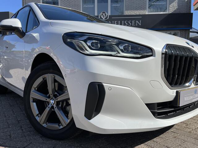 BMW 2-SERIE Active Tourer 218i aut. Head Up 360 Camera LED Apple Carplay