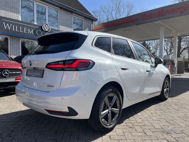 BMW 2-SERIE Active Tourer 218i aut. Head Up 360 Camera LED Apple Carplay
