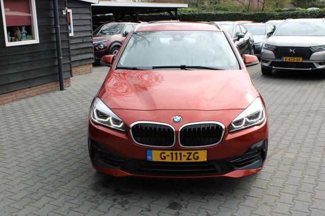 BMW 2-SERIE Active Tourer 218i 140PK Executive Edition - headsup Camera
