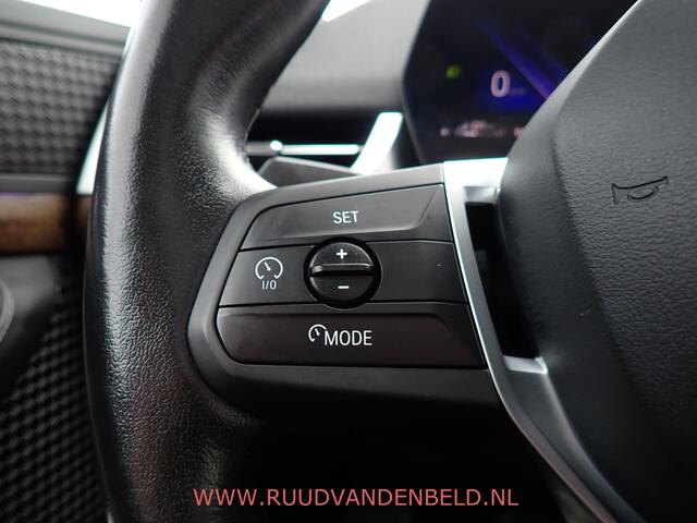 BMW 2-SERIE Active Tourer 225e xDrive SCHUIFDAK / TREKHAAK / CARPLAY / CRUISE / LEER/ NAVI