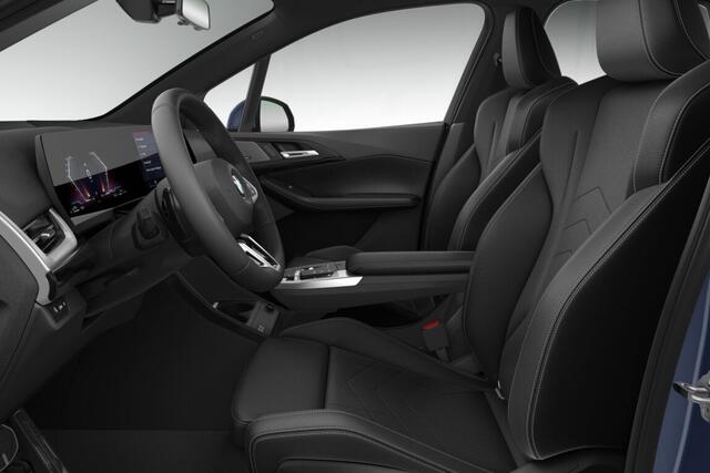 BMW 2-SERIE Active Tourer 225e xDrive | M Sportpakket | Travel Pack | Trekhaak