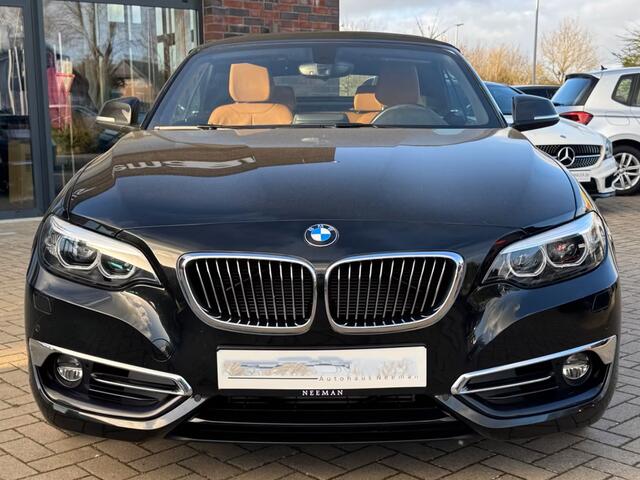 BMW 2-SERIE Cabrio 218iA LUXURY ** LED, LEDER, APPLE/ANDROID, HiFi, 18-inch LMV, 2-zone AIRCO ** 2e EIG - Slechts 58.638km ** ** INFORMEER OOK NAAR ONZE AANTREKKELIJKE FINANCIAL-LEASE TARIEVEN **