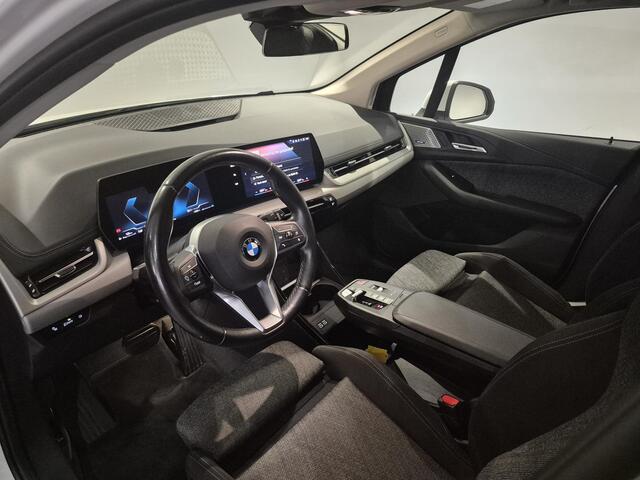 BMW 2-SERIE Active Tourer 218i | Wegklapbare trekhaak | Harman/ Kardon Audio