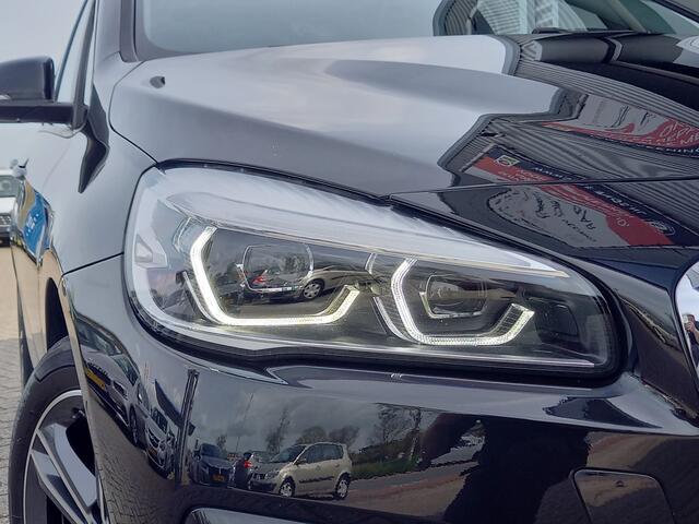 BMW 2-SERIE Active Tourer 225xe iPerformance High Executive - PANO - HEAD-UP - HARMAN KARDON - OPEN DAK -