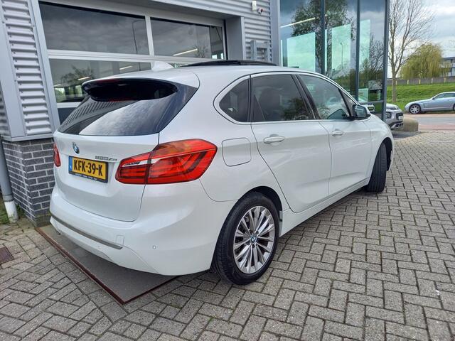 BMW 2-SERIE Active Tourer 225xe iPerformance High Executive - PANO - HEAD-UP - LEER - HARMAN KARDON -