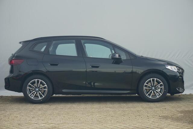 BMW 2-SERIE Active Tourer 225e xDrive | M Sportpakket | Head-Up Display | Harman Kardon | Trekhaak