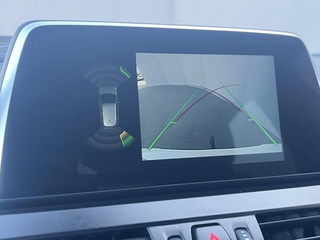 BMW 2-SERIE Active Tourer 218i Executive M - Sport / Cruise Control / Stoelverwarming / Trekhaak (1.300KG) / Parkeer Pakket / Navigatie Full Map / Bluetooth /