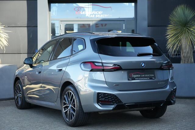 BMW 2-SERIE Active Tourer 225e xDrive M Sport 245pk Panoramadak/Navigatie/360Camera