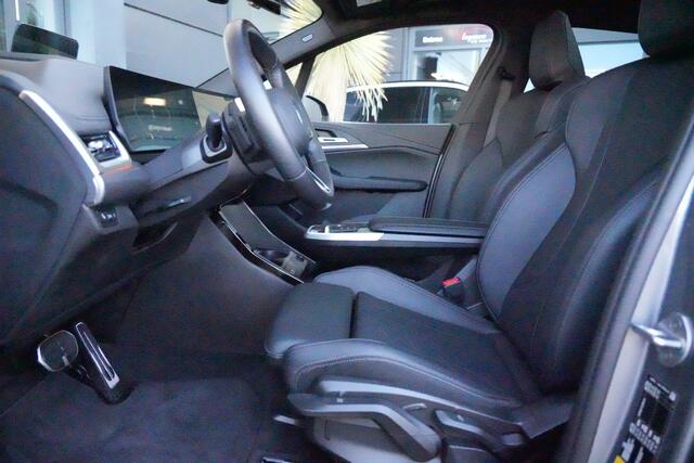 BMW 2-SERIE Active Tourer 225e xDrive M Sport 245pk Panoramadak/Navigatie/360Camera