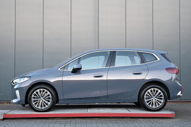 BMW 2-SERIE Active Tourer 218i leer