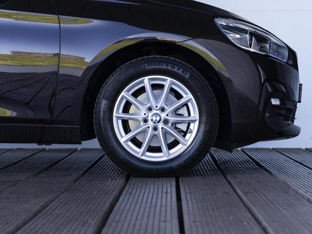 BMW 2-SERIE Active Tourer 218i | Executive | Parking Pack | Cruise Control | Achteruitrijcamera | Trekhaak
