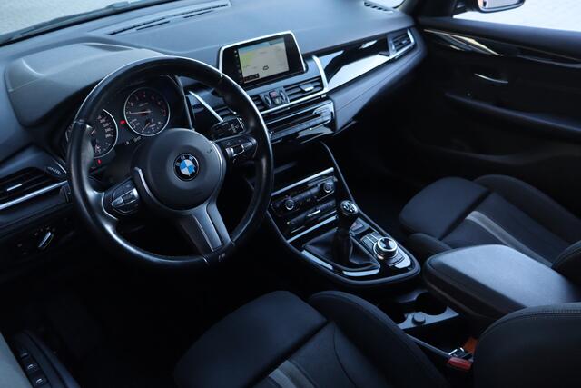 BMW 2-SERIE Active Tourer 218i Sportline | Trekhaak | 18 Inch | LED |