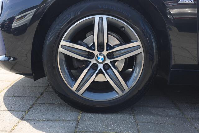 BMW 2-SERIE Active Tourer 216i EXECUTIVE I TREKHAAK I SPORT LINE I SFEERVERLICHTING