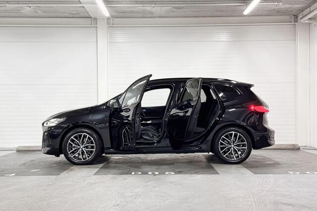 BMW 2-SERIE Active Tourer 225e xDrive | M-Sport | Travel Pack | Premium Pack | Driving Assistant | Panoramadak | Comfort Access | Trekhaak l Huisselectie