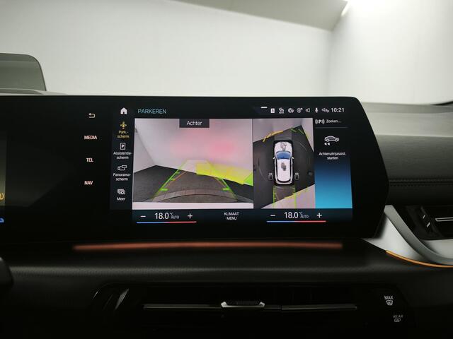 BMW 2-SERIE Active Tourer 225e xDrive M-sport | Panoramadak | Lederen bekleding | Head-up display |