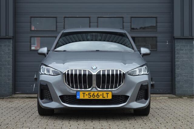 BMW 2-SERIE Active Tourer 218i | M-PAKKET | CAMERA | ORG. NL |