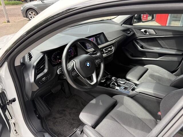 BMW 2-SERIE Gran Coupé 218i Executive Edition | Navi | M-Pakket | Camera | 105.946 km Dealeronderhouden