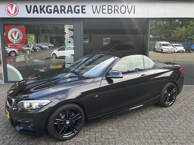 BMW 2-SERIE Cabrio 220i M-Sport High Executive 1e Eign.