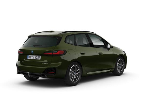 BMW 2-SERIE Active Tourer 225e xDrive | M Sportpakket | Premium Pack | Travel Pack | Trekhaak