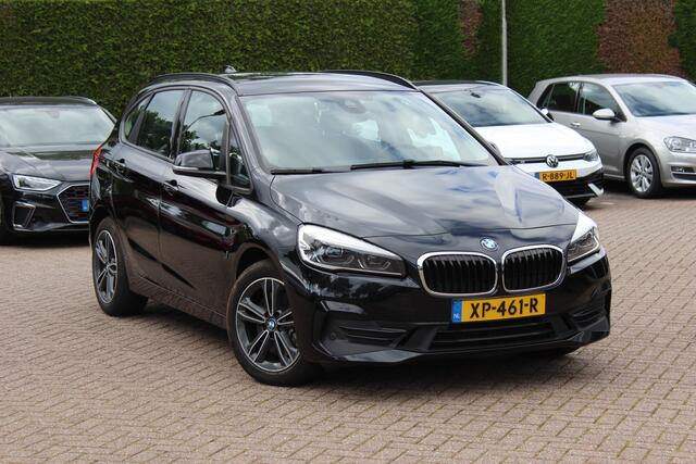 BMW 2-SERIE Active Tourer 225xe iPerformance High Executive / SOH 84,7% / Camera / Leder / Head-up / Navigatie / Sportstoelen / 17'' / Stoelverwarming / Cruise Control