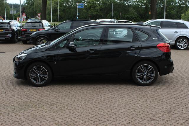 BMW 2-SERIE Active Tourer 225xe iPerformance High Executive / SOH 84,7% / Camera / Leder / Head-up / Navigatie / Sportstoelen / 17'' / Stoelverwarming / Cruise Control
