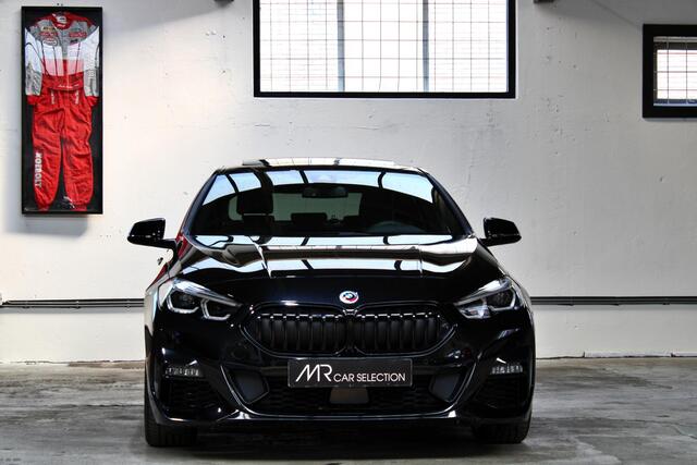 BMW 2-SERIE Gran Coupé 218i High Executive | M-Sport | Panoramadak | Memory | Trekhaak | NL auto | 1e eigenaar | BTW |