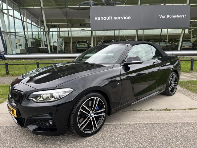 BMW 2-SERIE Cabrio 230i High Executive Edition M Pakket / NL Auto / 252PK / Stoelverw. / Leder / Camera /