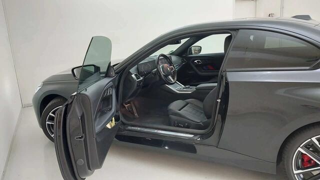 BMW 2-SERIE Coupé 220i M-Sport Pro | Schuifdak | Harman Kardon | Active Cruise Control | Leder |