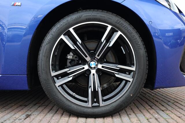 BMW 2-SERIE Coupé 218i M Sportpakket/ 18 inch LM/ Stoelverwarming/ BMW Live Cockpit Plus/ Cruise Control/ Navigatie