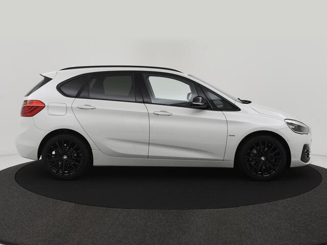 BMW 2-SERIE Active Tourer 218i Executive Launch Edition AUTOM. NAVI|LED|18INCH|ELEK.ACHTERKLEP|CAMERA|CRUISE|PDC