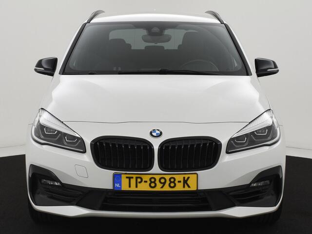 BMW 2-SERIE Active Tourer 218i Executive Launch Edition AUTOM. NAVI|LED|18INCH|ELEK.ACHTERKLEP|CAMERA|CRUISE|PDC