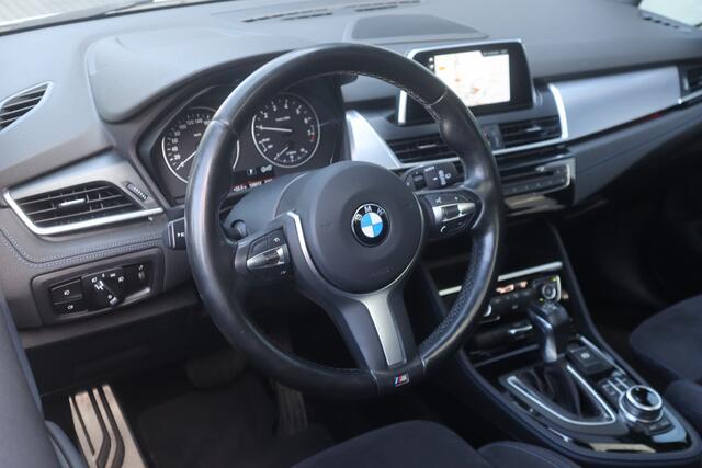 BMW 2-SERIE Active Tourer 218i Executive | RIJKLAAR | Trekhaak | Pano | Navi