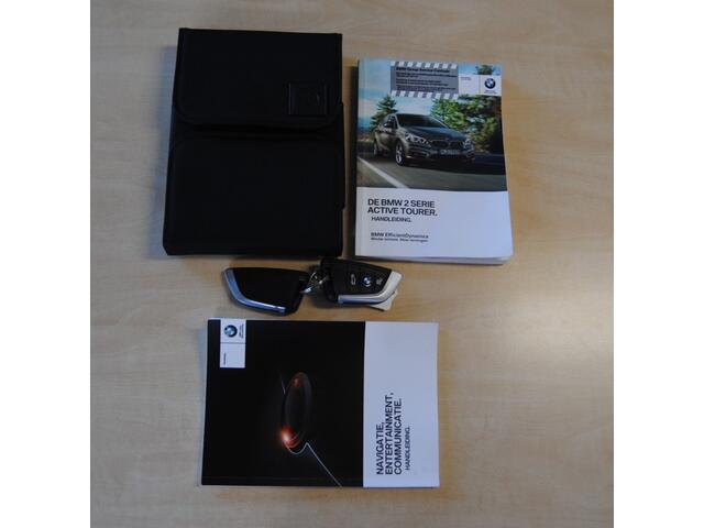 BMW 2-SERIE Active Tourer 218i High Exec. | Camera | Stoelverwarming | Pano