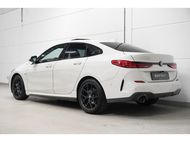 BMW 2-SERIE Gran Coupé 218i M-Sport | Panoramadak | Harman Kardon