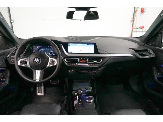BMW 2-SERIE Gran Coupé 218i M-Sport | Panoramadak | Harman Kardon