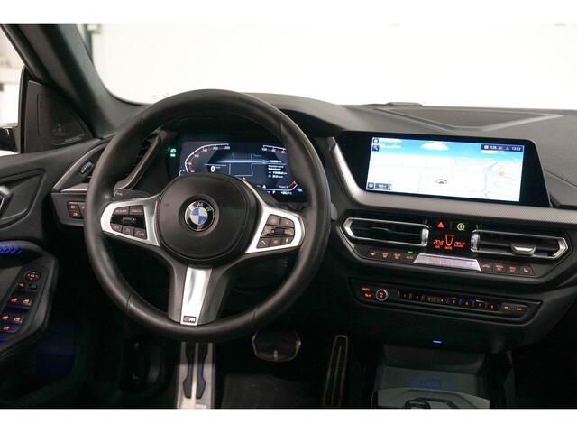 BMW 2-SERIE Gran Coupé 218i M-Sport | Panoramadak | Harman Kardon