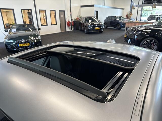 BMW 2-SERIE Coupé 230i | M-SPORT | PANO | 20 INCH | HARMAN/KARDON