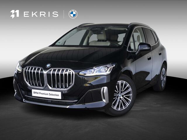 BMW 2-SERIE Active Tourer 218i | Luxury Line | Premium Pack | Comfort Pack | 17 inch | Comfort Access | Achteruitrijcamera | Sportstoelen | Trekhaak
