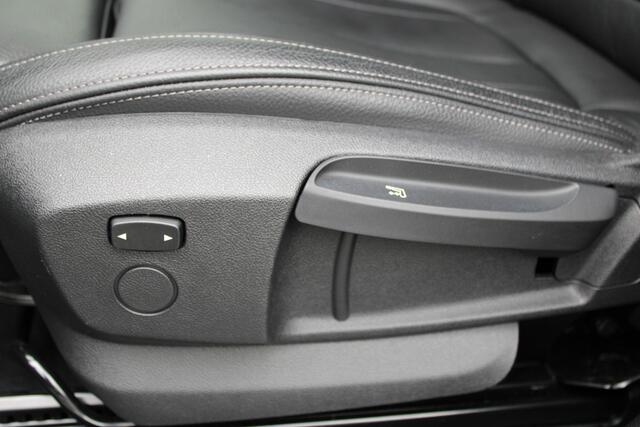 BMW 2-SERIE Active Tourer 218i High Executive Sport Line Automaat / Sportstoelen / Head-Up / LED / Cruise Control / Stoelverwarming