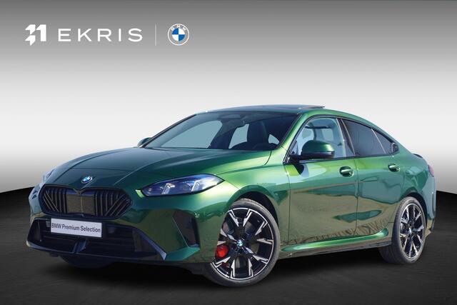 BMW 2-SERIE Gran Coupé 220 | M Sportpakket Pro | Panoramadak | Harman Kardon | Stuurwielrand verwarmd | Trekhaak