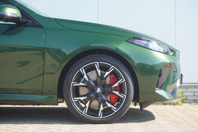 BMW 2-SERIE Gran Coupé 220 | M Sportpakket Pro | Panoramadak | Harman Kardon | Stuurwielrand verwarmd | Trekhaak