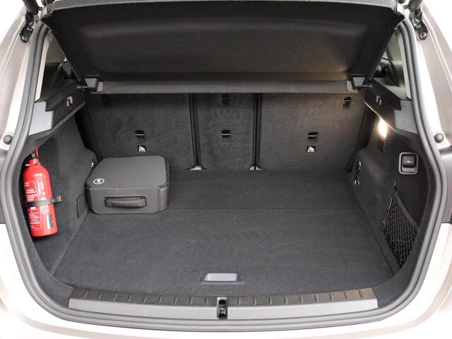 BMW 2-SERIE Active Tourer 225xe iPerformance High Executive | Harman Kardon | Pano | Navigatie!