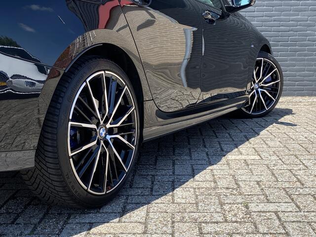 BMW 2-SERIE Gran Coupé 218i High Executive M Sport AUT. | 1e eigenaar | dealer onderh. | kuipstoelen | sfeerverl. | H/K audio | camera
